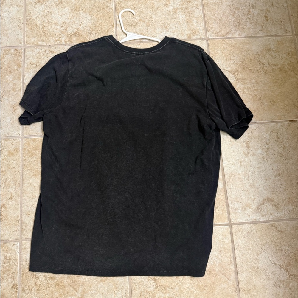 Von Dutch Black Tee with Tiger Graphic - Picture 5 of 5